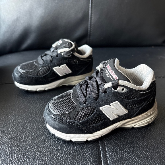 New Balance 990 - Picture 1 of 3